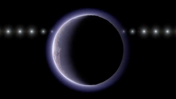 A small object past Pluto may have a thin atmosphere