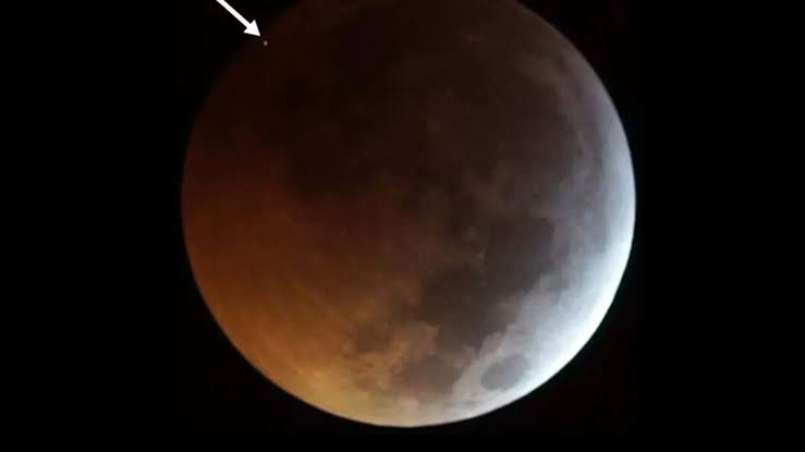 Artemis 2 Astronauts Detect Lunar Impact Flashes Using Visual Observation
