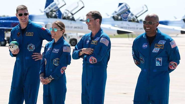 Artemis II astronauts arrive at Florida launch site for first moon trip in 53 years