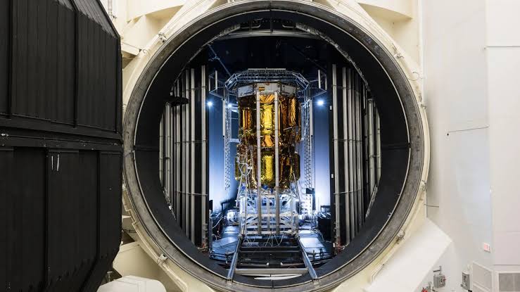 Blue Origin’s new moon lander just survived extreme space testing on Earth