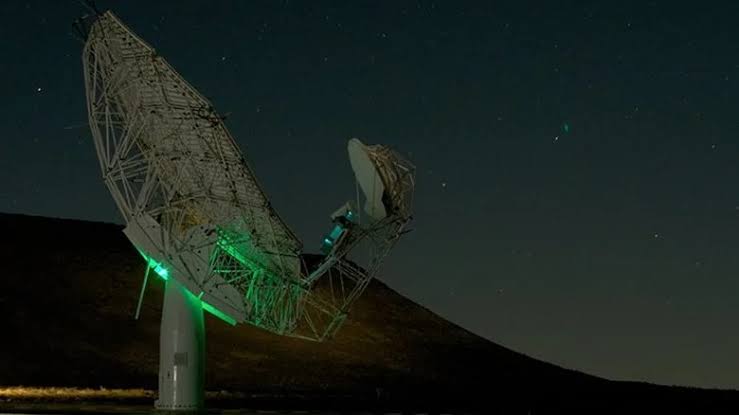 At 8 Billion Light Years Away, This Laser Just Set Records - And It Was A Lucky Find