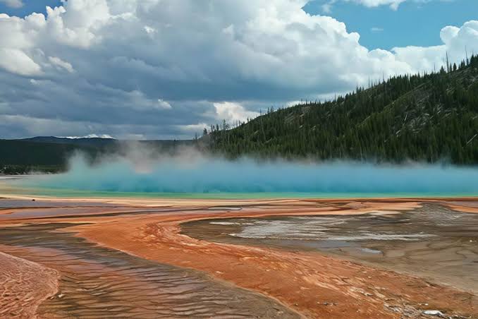 Yellowstone’s Dreaded Supervolcano Has an Unexpected Power Source, Study Says