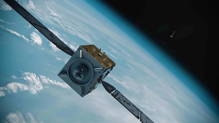 Private Japanese spacecraft will inspect 2 dead satellites in 2027