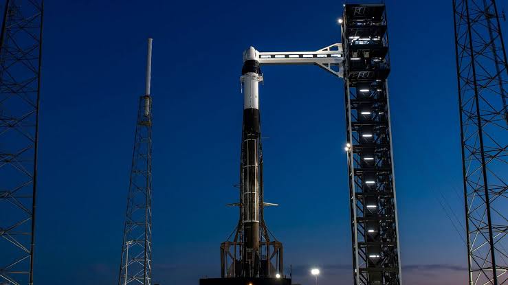 Weather forces SpaceX to scrub resupply launch to International Space Station