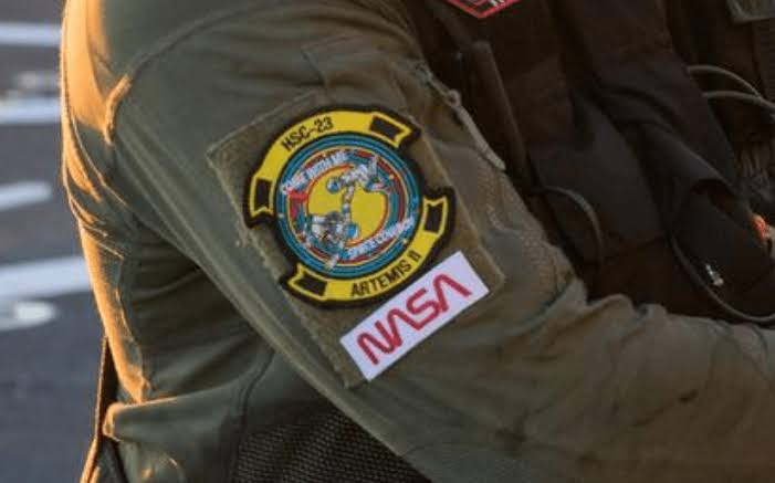This Artemis II patch is sick.