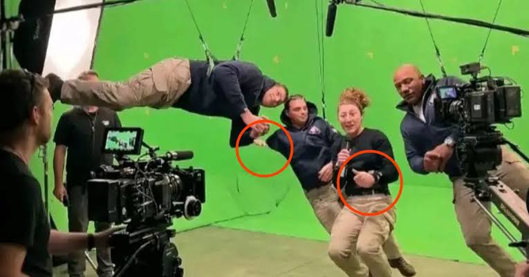 Moon Denialists Are So Pathetic That They’re Using AI to Fake Artemis Footage