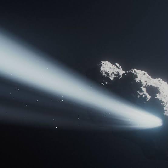 Dying Comet Stuns Astronomers As Hubble Records A Wild Spin Flip