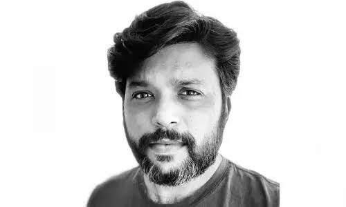 Comet Reversing Rotation: Latest News, Updates on Comet Reversing Rotation