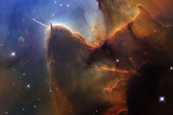 NASA just dropped a stunning new Hubble image of a ‘Cosmic Sea Lemon’ 5,000 light-years away