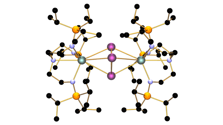 Chemists stabilize rare three‑atom metal ring, revealing new form of aromaticity
