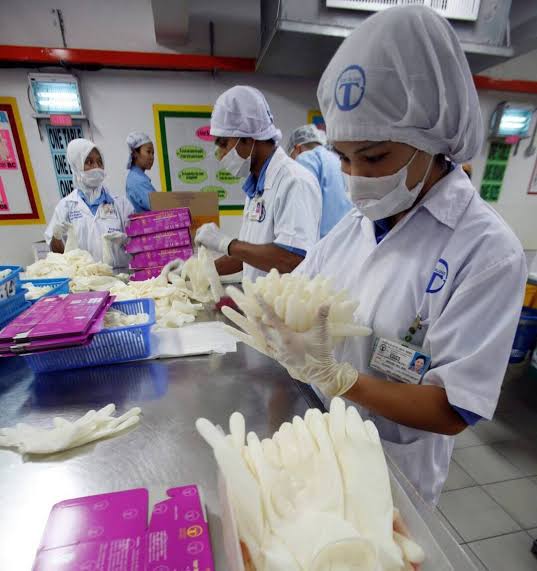 Lab gloves contain 1000x more microplastics than expected: Study | Air sampler with metal surfaces used for study | Inshorts