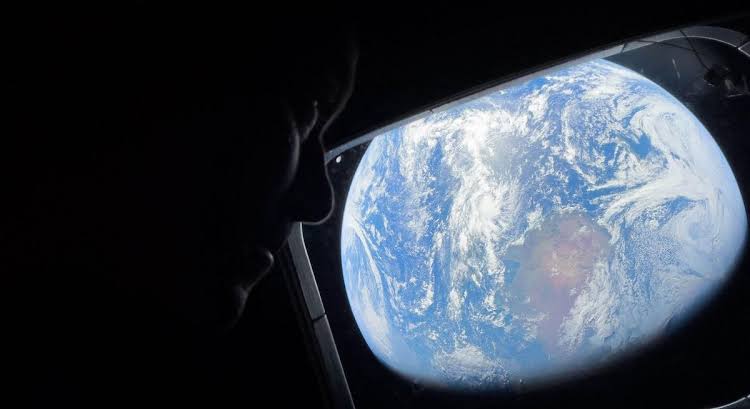 NASA Is Fascinated by “Flashes” Seen by Artemis II Astronauts
