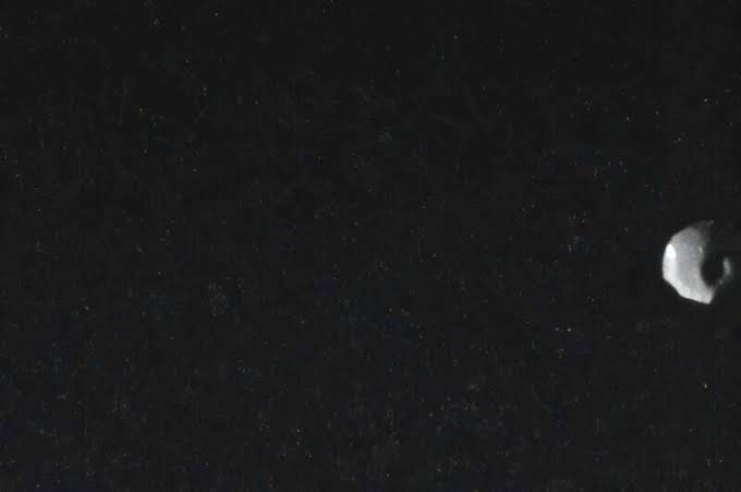 Close Juno flyby unlocks sharp new image of Jupiter moon Thebe