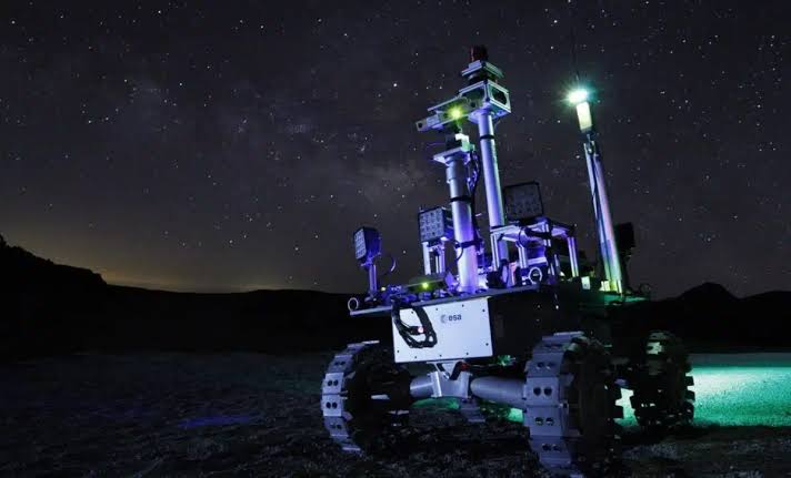 Engineers Design 500-Watt Laser-Powered Rover to Explore the Moon’s Darkest Craters
