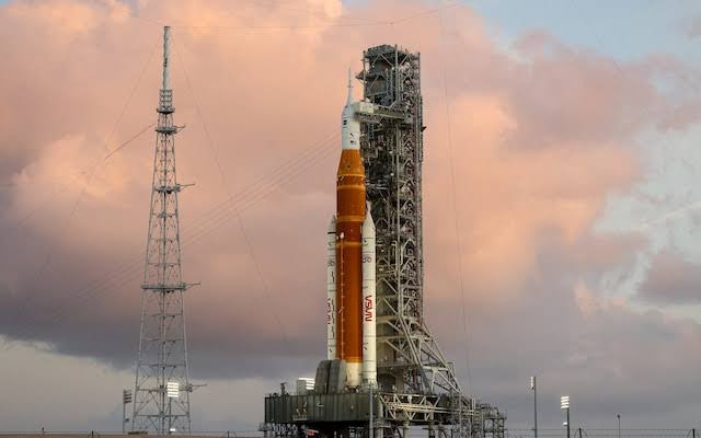 How the Sun could scupper Nasa’s fifth attempt to send a rocket to the moon