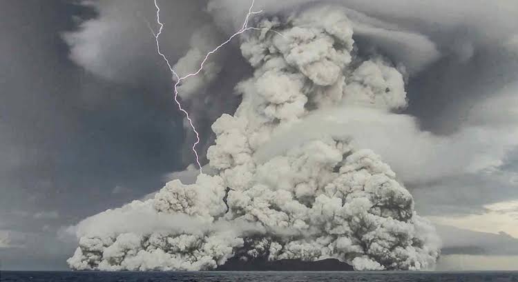 A violent volcanic eruption triggered a rare atmospheric cleanup