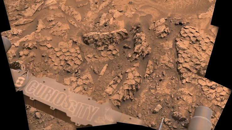 NASA's Curiosity rover finds a surprising number of giant 'dragon scales' littered across Mars