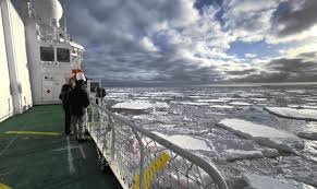Academics led by Uni of Southampton on research ship looking at collapsing Antarctic sea ice