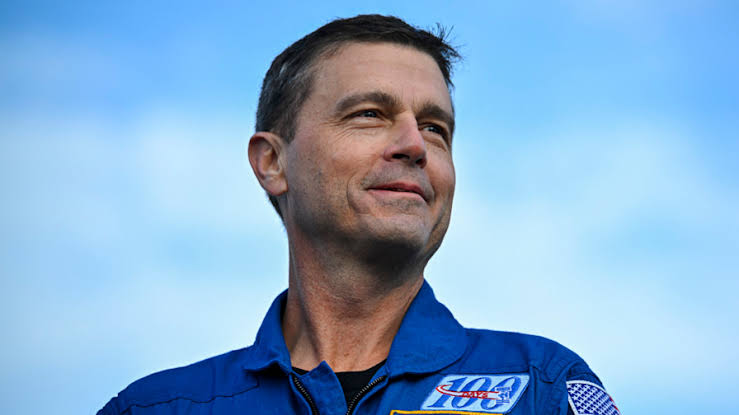 Astronaut Reid Wiseman's Wife Carroll Died Tragically, Leaving Him a Single Dad of 2