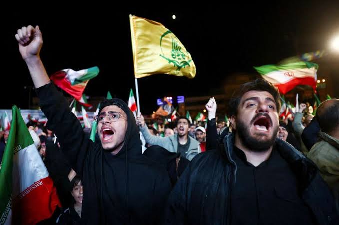 5 things to know for April 8: US-Iran ceasefire, Iran-linked hackers, ICE shooting, Hawaii flood threat, Missing American