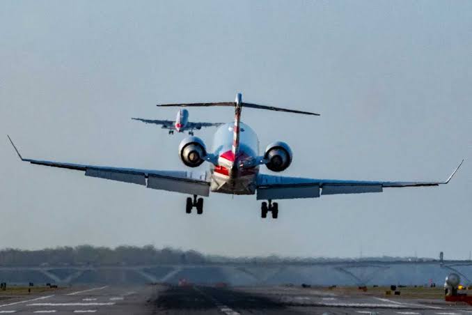 'We can do better,' FAA head says of work to update U.S. analog air traffic system