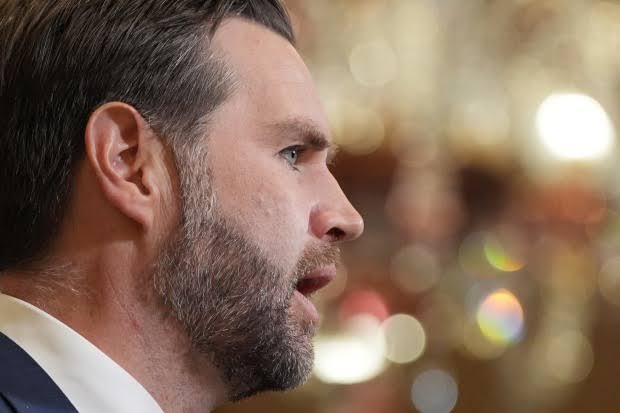 Vance Pauses Trip to Pakistan for Iran Talks