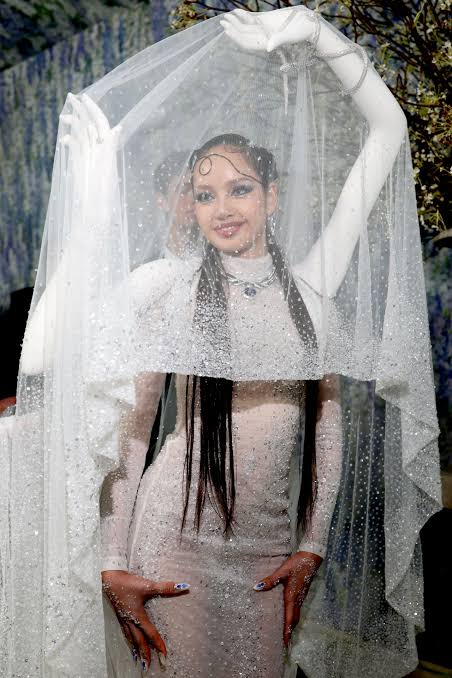 Lisa Looks Angelic in Custom Robert Wun at the 2026 Met Gala