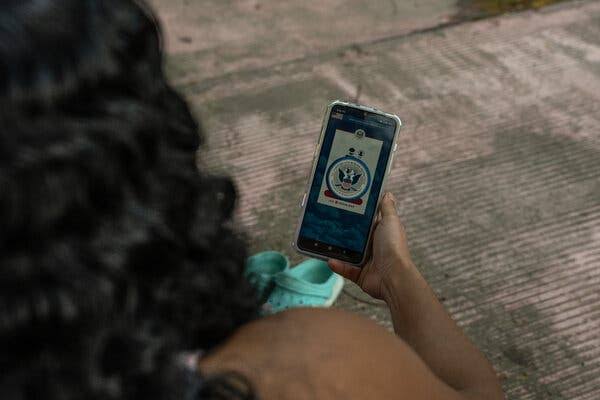 Judge Rules Trump Unlawfully Revoked Status of Migrants Who Used Entry App