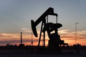 Oil falls on expectations US-Iran talks likely to proceed, opening supply
