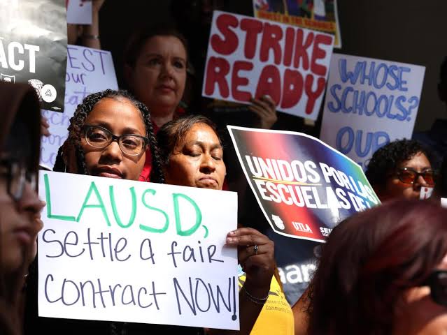 LAUSD and teachers union reach tentative agreement, but there could still be a strike Tuesday