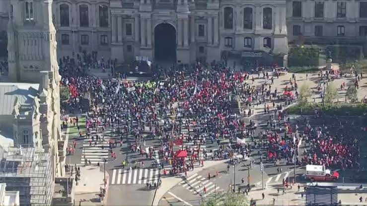 Thousands nationwide — and in Philly — rally for workers rights on May Day