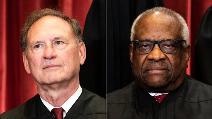 Trump leans in on a major 2026 issue: possibly replacing Justices Alito and Thomas