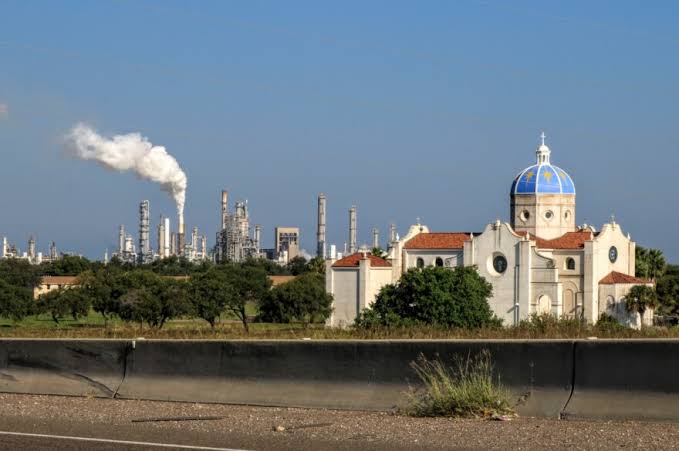 Corpus Christi plans to declare a 'water emergency.' What does that mean?