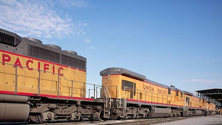Six people confirmed dead in Union Pacific cargo train at Laredo railyard
