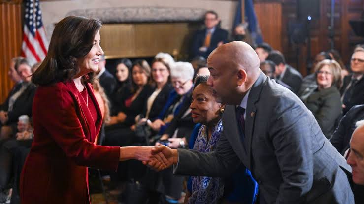 State budget deal stalls in Albany