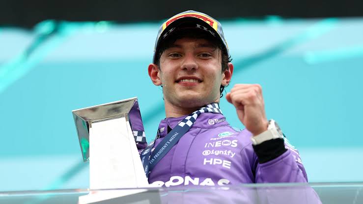 Antonelli wins Miami thriller from Norris and Piastri