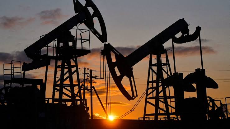 Oil extends gains with Brent at $120 as fears of an extended U.S.-Iran conflict rise