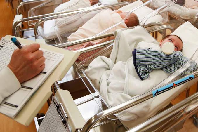 710,000 fewer babies were born last year in U.S. compared with two decades ago