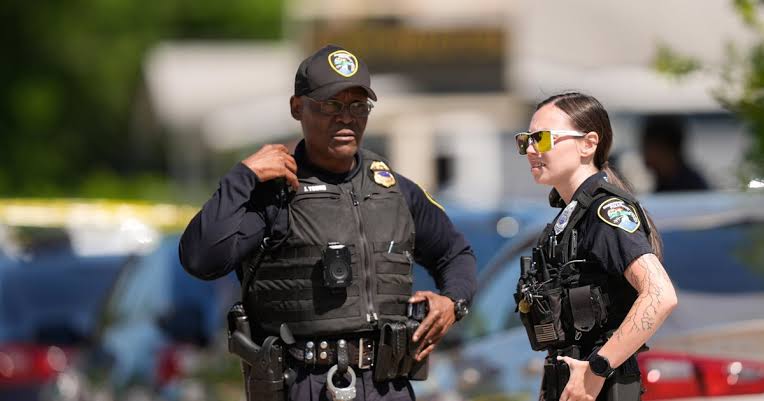 Man kills 7 of his children and 1 other in mass shooting in Shreveport, Louisiana, police say