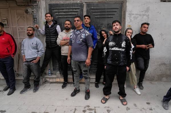 Israel warns attacks on Iran 'will escalate and expand' as Trump claims advances in ceasefire talks