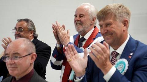 Election results 2026 live: Reform gains seats and Labour suffers losses as first English councils declare